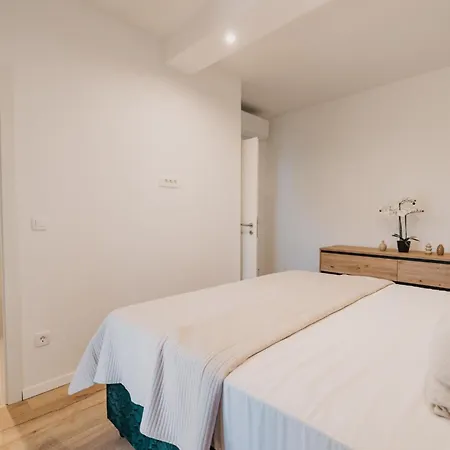 Lumaris Olive Garden Retreat 아파트